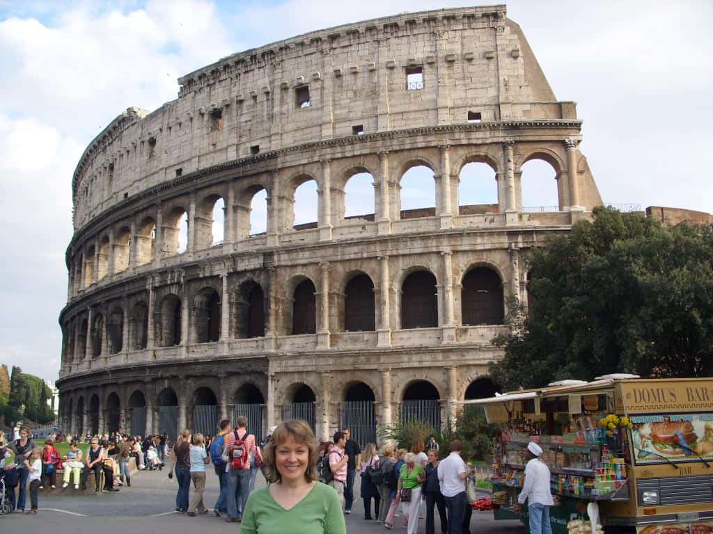 Need travel tips to avoid getting bummed out in Rome like I did? This post is for you! Click through to check out all the tips.