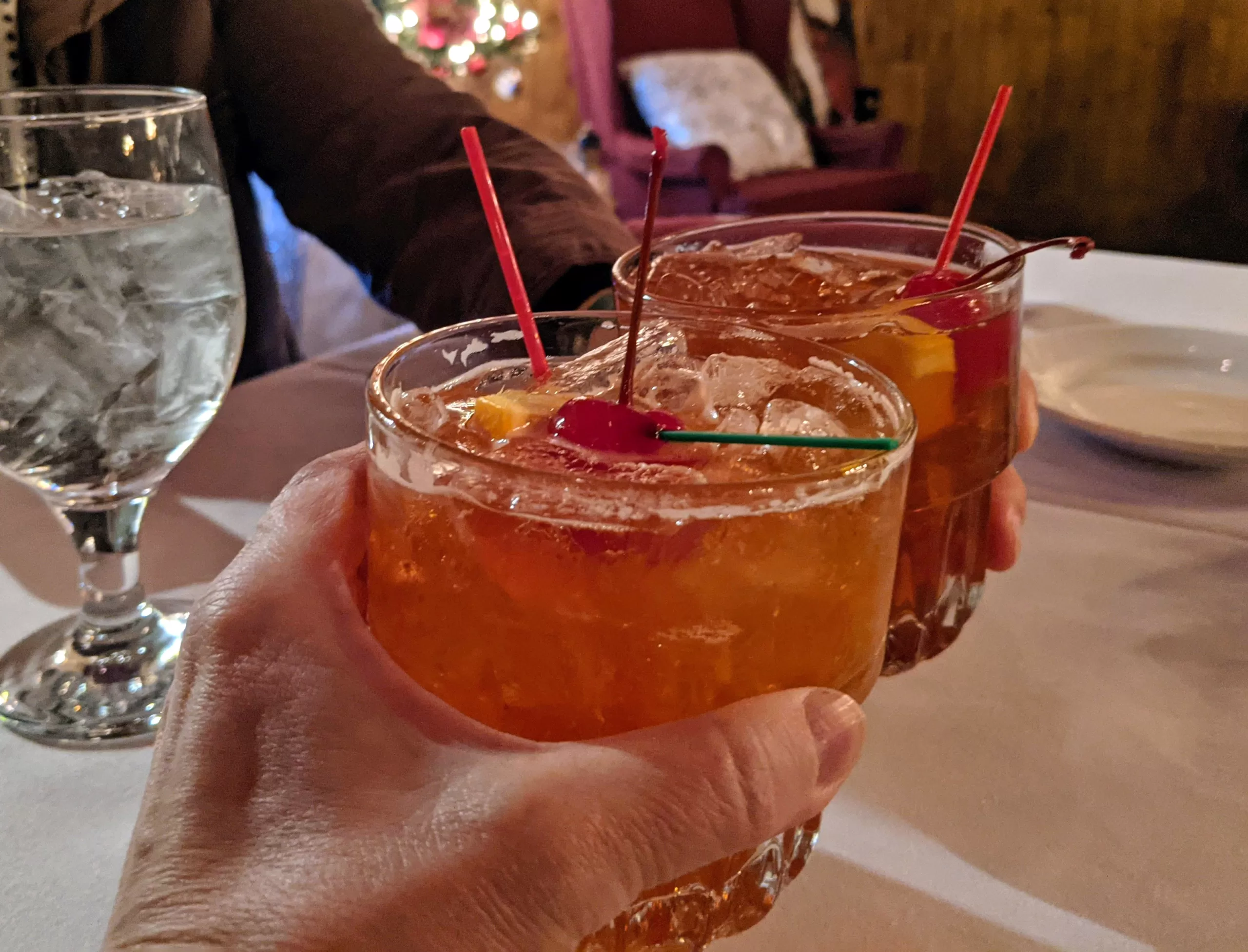 Old Fashioneds at the Lake Aire Supper Club in Wisconsin Rapids
